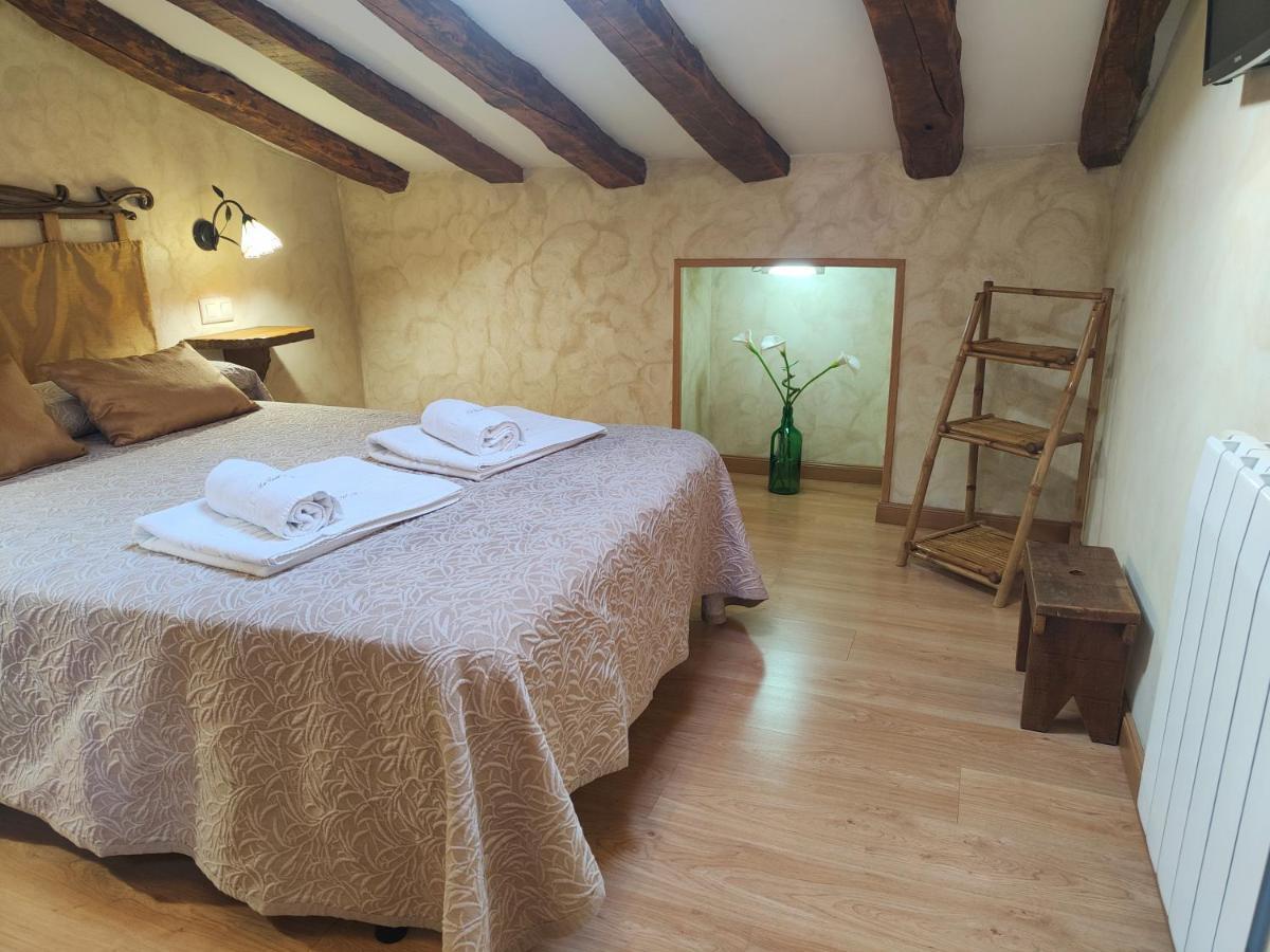 Casa Vieja Tabanera A 8 Min De Segoia Vendégház Tabanera del Monte Kültér fotó