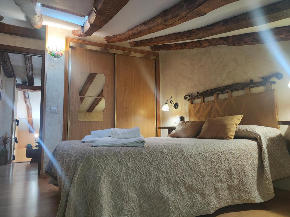 Casa Vieja Tabanera A 8 Min De Segoia Vendégház Tabanera del Monte Kültér fotó