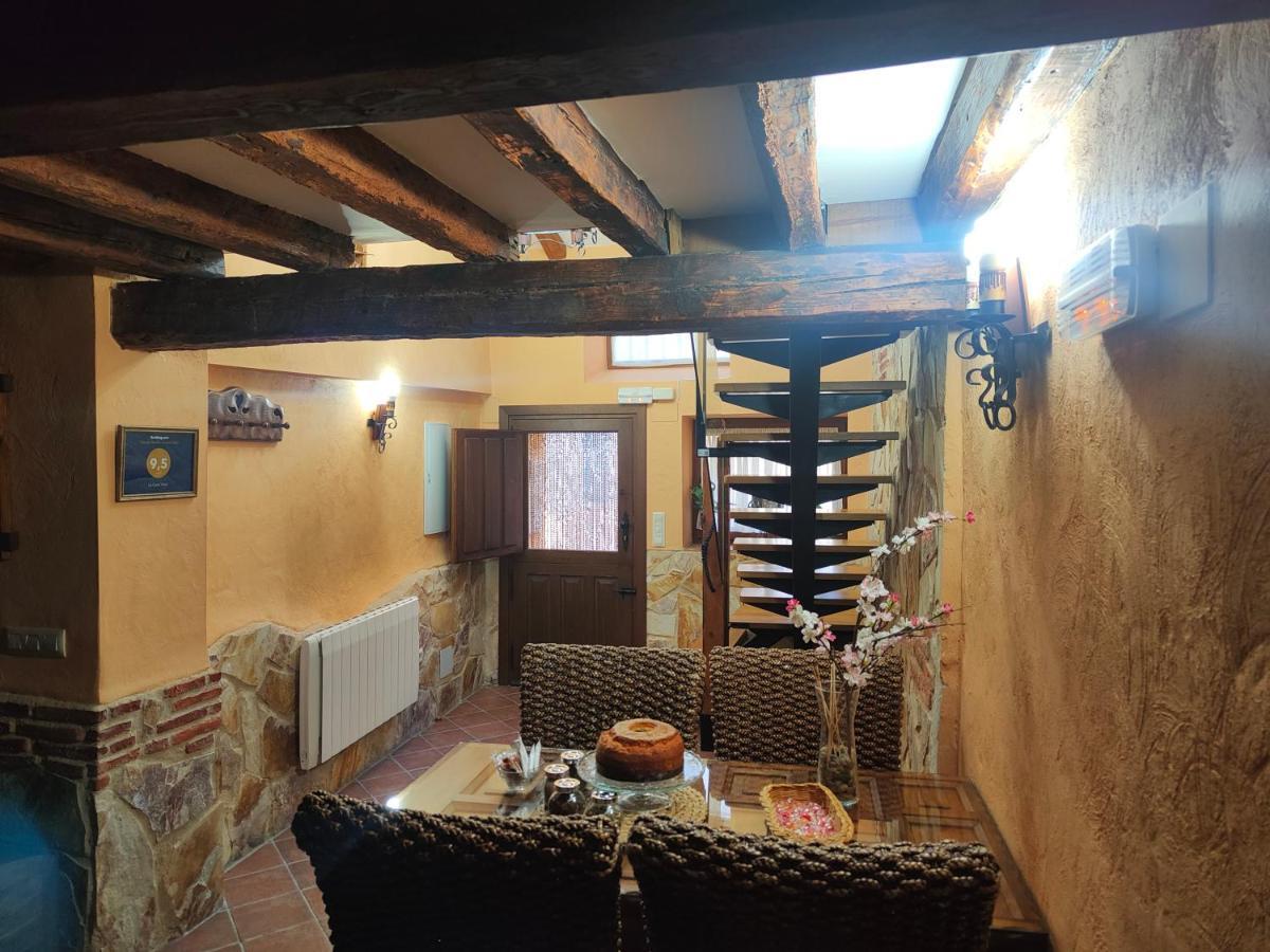 Casa Vieja Tabanera A 8 Min De Segoia Vendégház Tabanera del Monte Kültér fotó