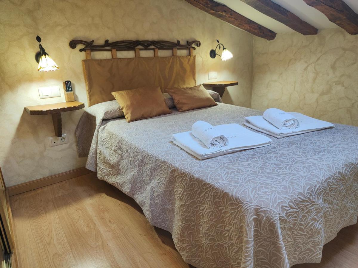 Casa Vieja Tabanera A 8 Min De Segoia Vendégház Tabanera del Monte Kültér fotó