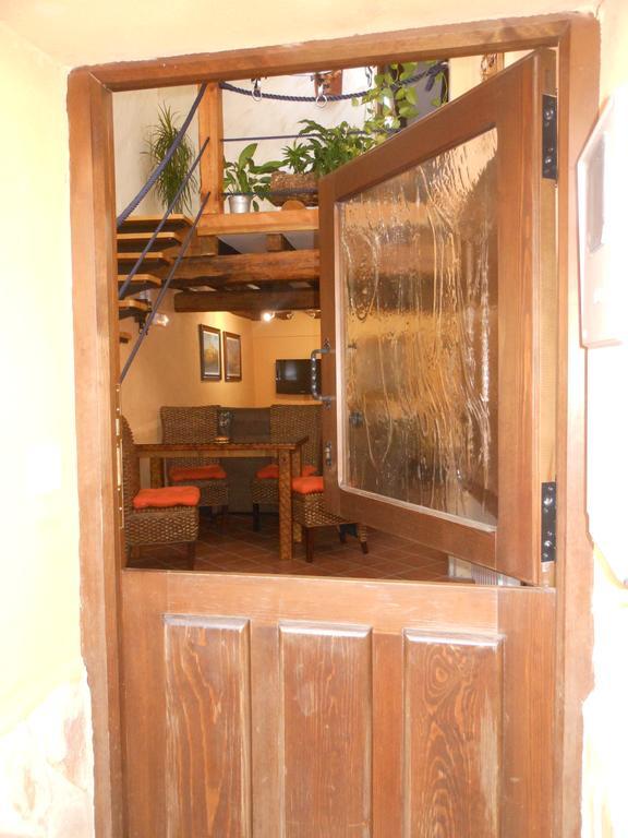 Casa Vieja Tabanera A 8 Min De Segoia Vendégház Tabanera del Monte Kültér fotó